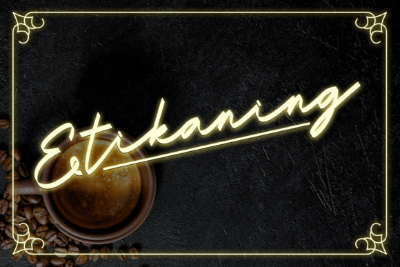 Etikaning: A Stylish Serif Font for Crafters